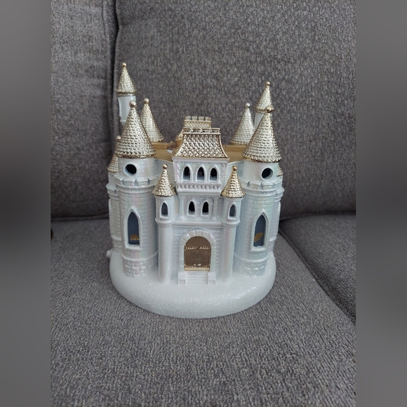 Disney princess castle candle pedestal by bath and body works. - Picture 2 of 7